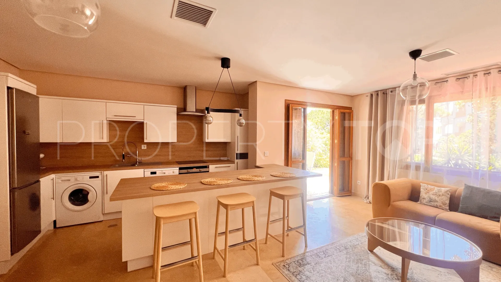 Nueva Andalucia ground floor apartment for sale