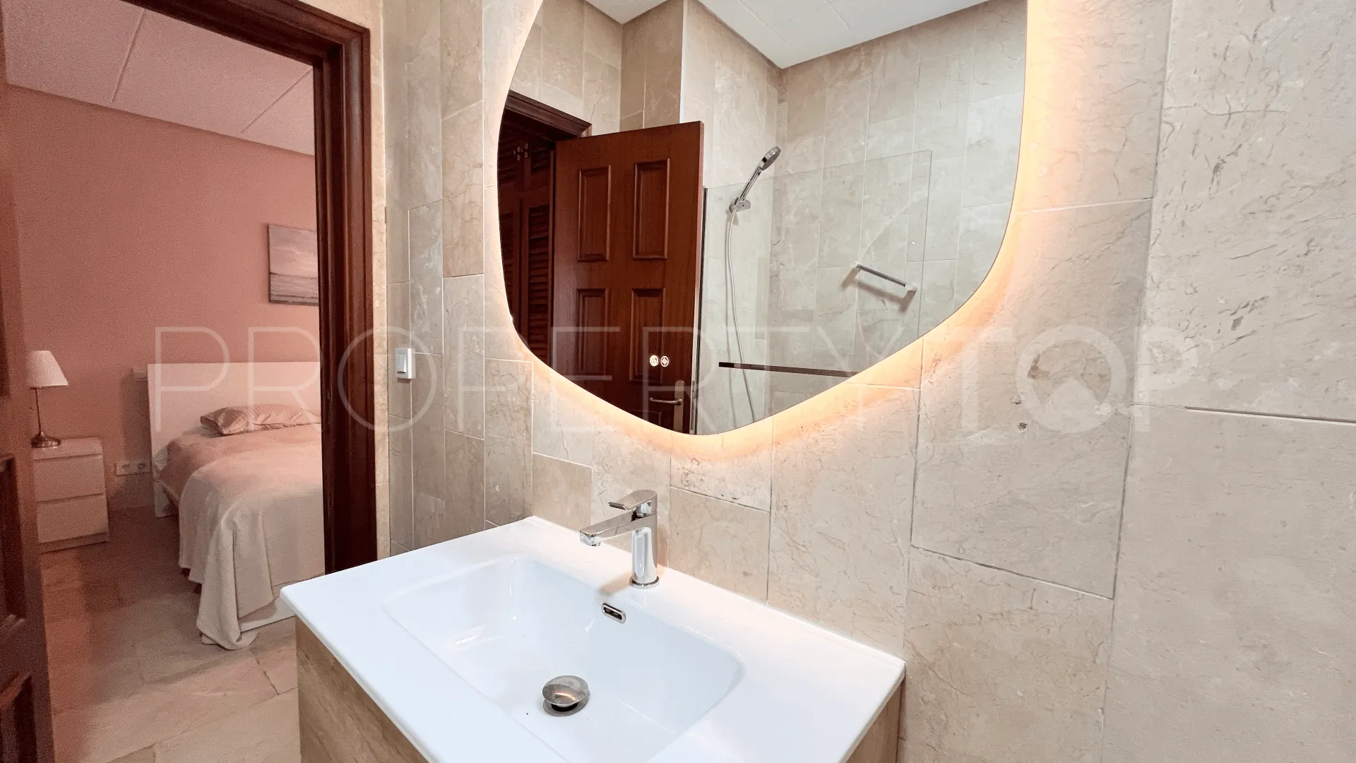 Nueva Andalucia ground floor apartment for sale