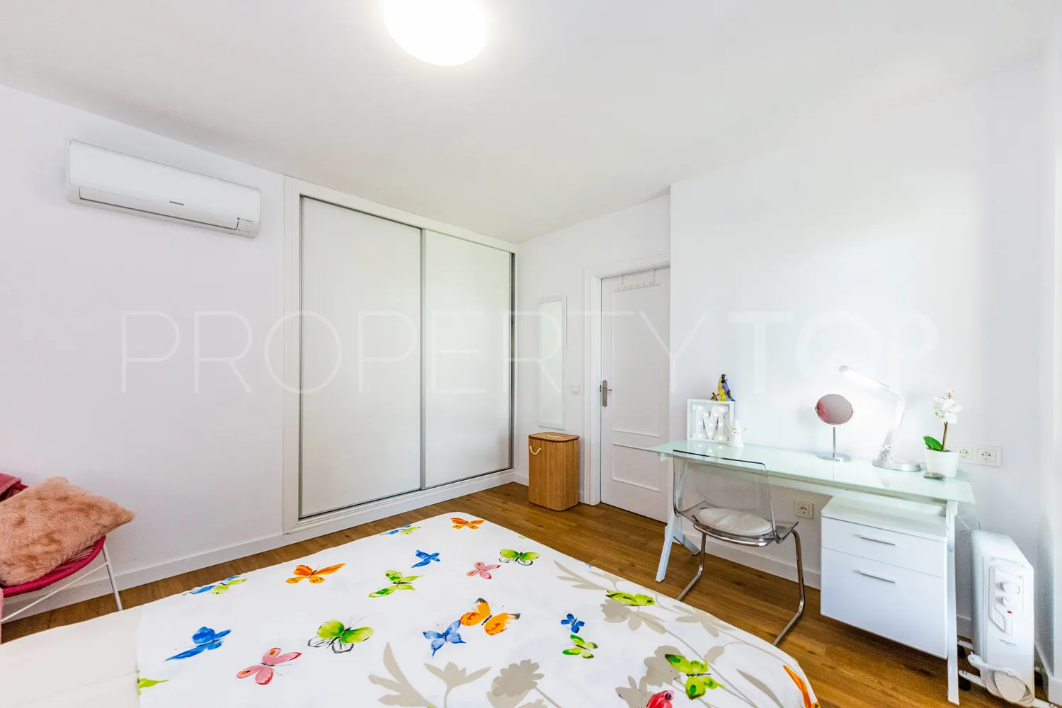 Buy apartment with 3 bedrooms in Fuengirola