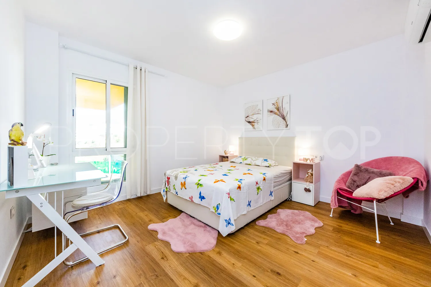 Buy apartment with 3 bedrooms in Fuengirola