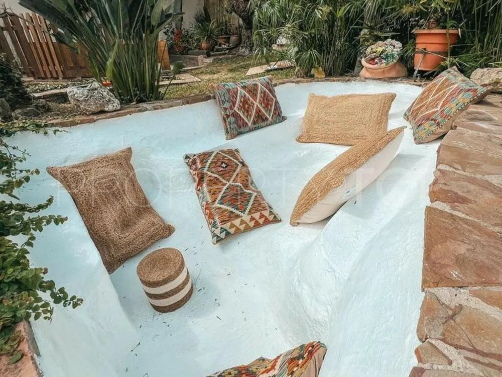 Comprar villa de 5 dormitorios en Nueva Andalucia