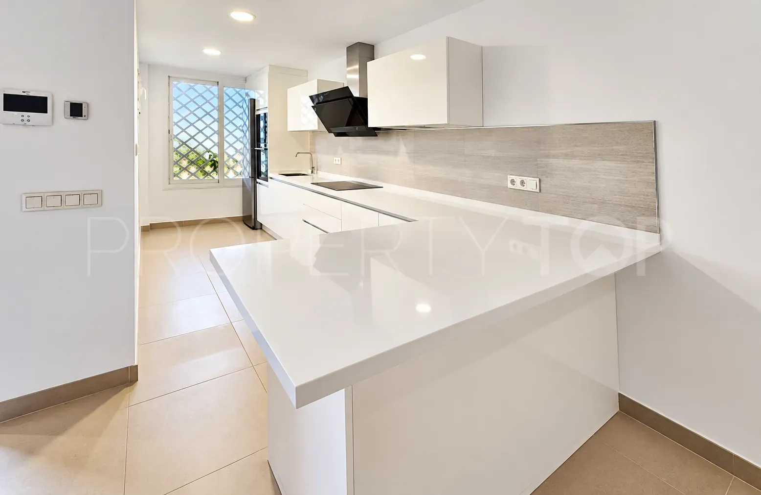 Semi detached house for sale in Paraíso Bellevue with 4 bedrooms