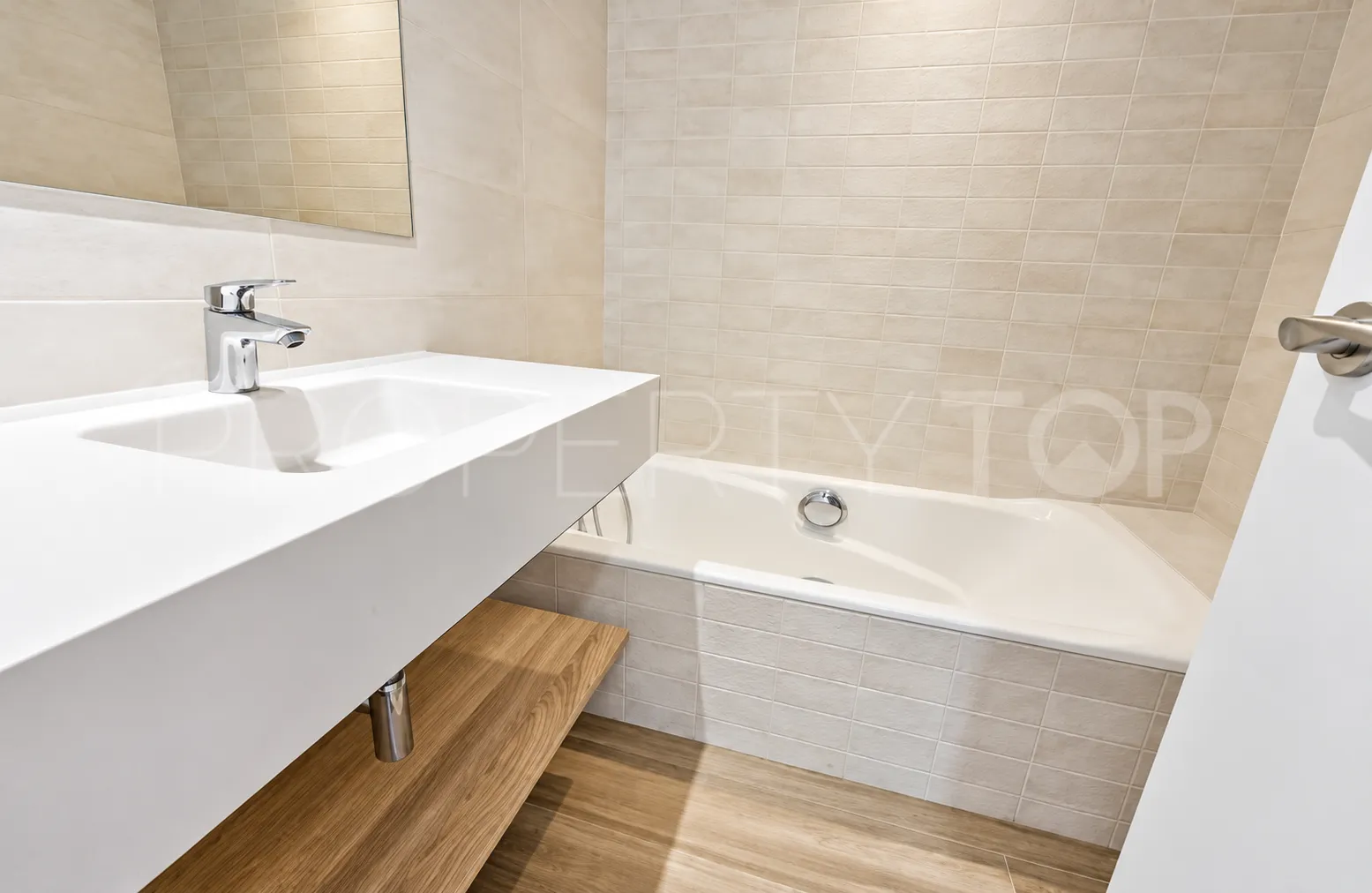 Semi detached house for sale in Paraíso Bellevue with 4 bedrooms
