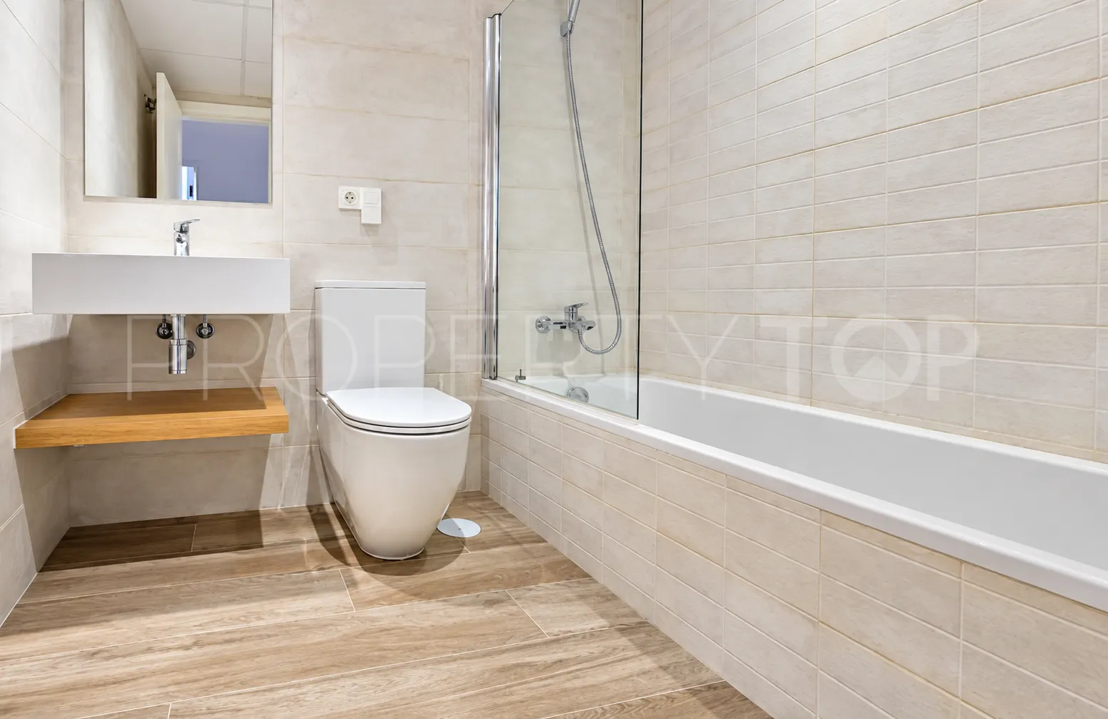 Semi detached house for sale in Paraíso Bellevue with 4 bedrooms