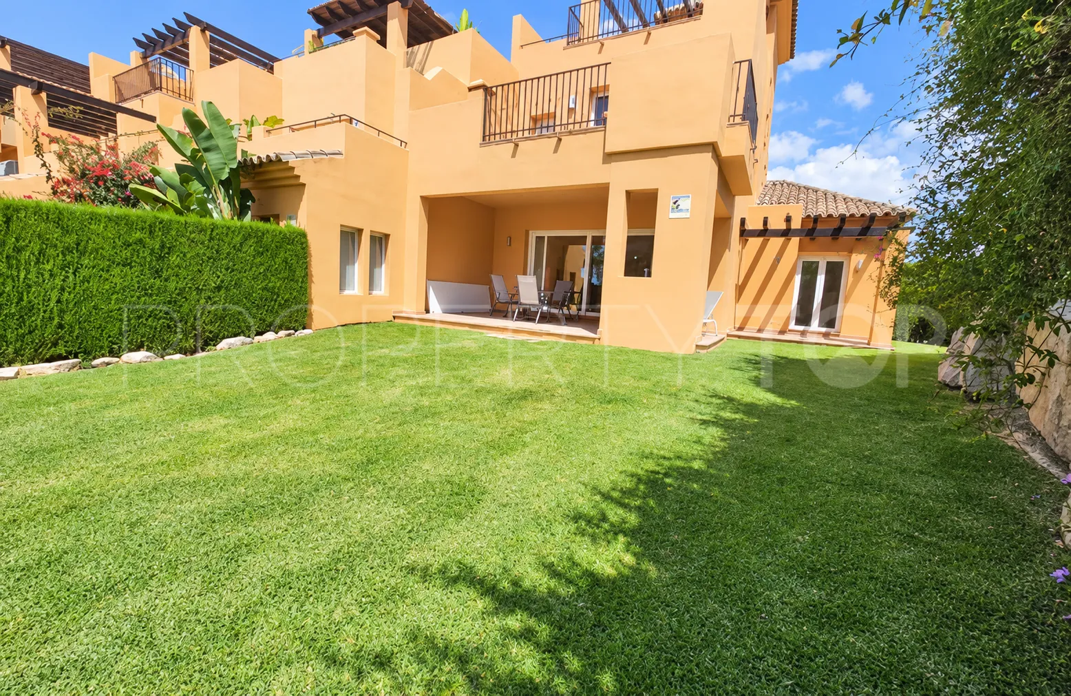 Semi detached house for sale in Paraíso Bellevue with 4 bedrooms