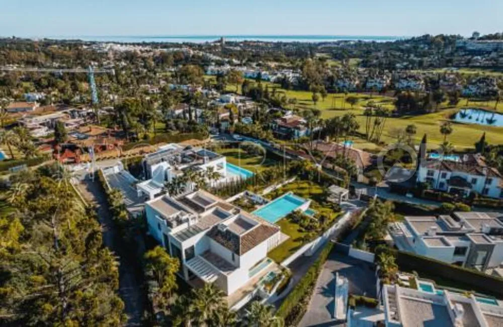 Villa en venta de 6 dormitorios en La Cerquilla