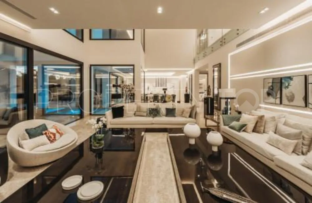 Villa en venta de 6 dormitorios en La Cerquilla