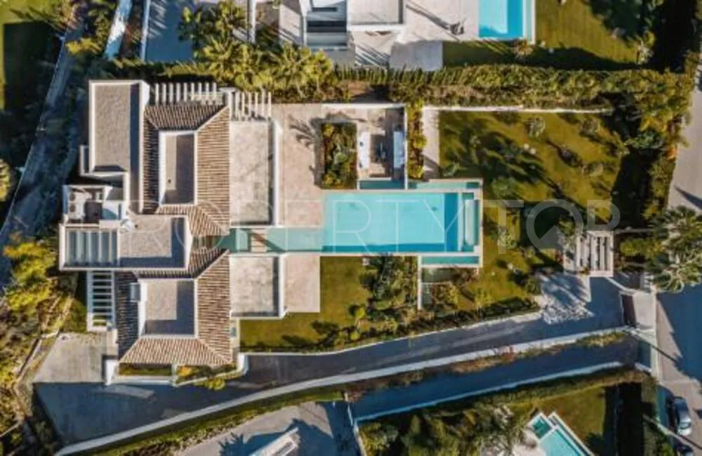 Villa en venta de 6 dormitorios en La Cerquilla