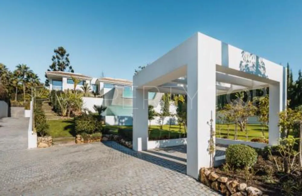Villa en venta de 6 dormitorios en La Cerquilla