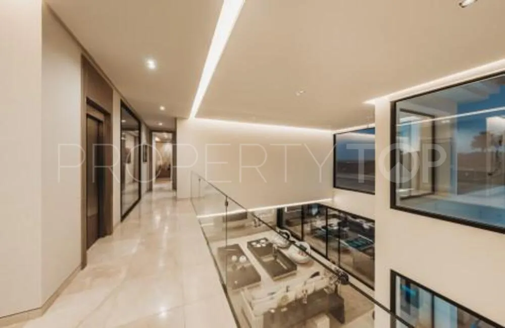 Villa en venta de 6 dormitorios en La Cerquilla