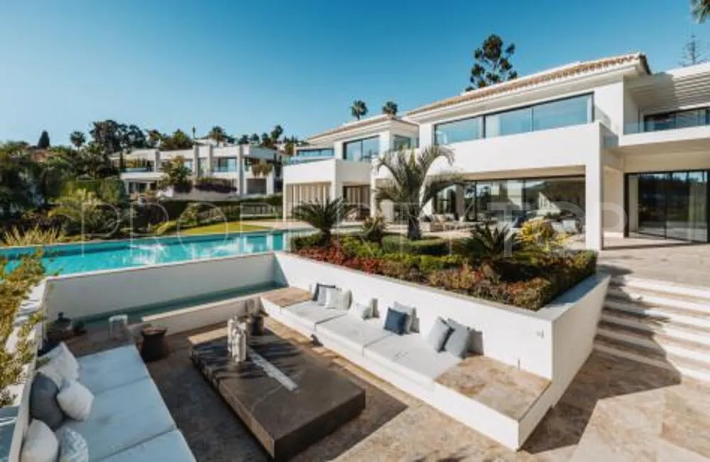 Villa en venta de 6 dormitorios en La Cerquilla