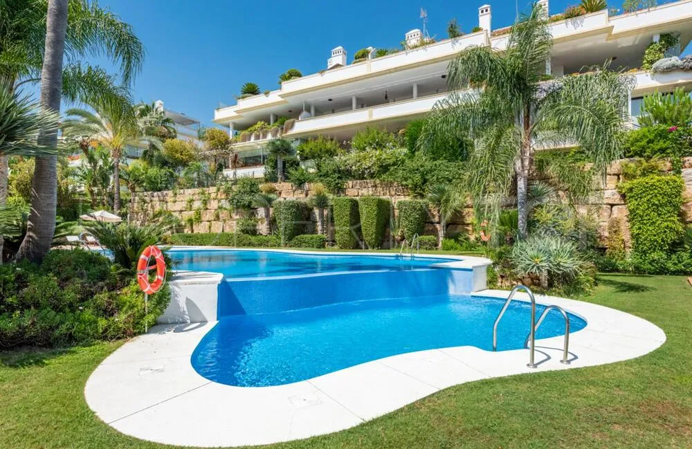 Se vende apartamento con 3 dormitorios en Lomas del Rey