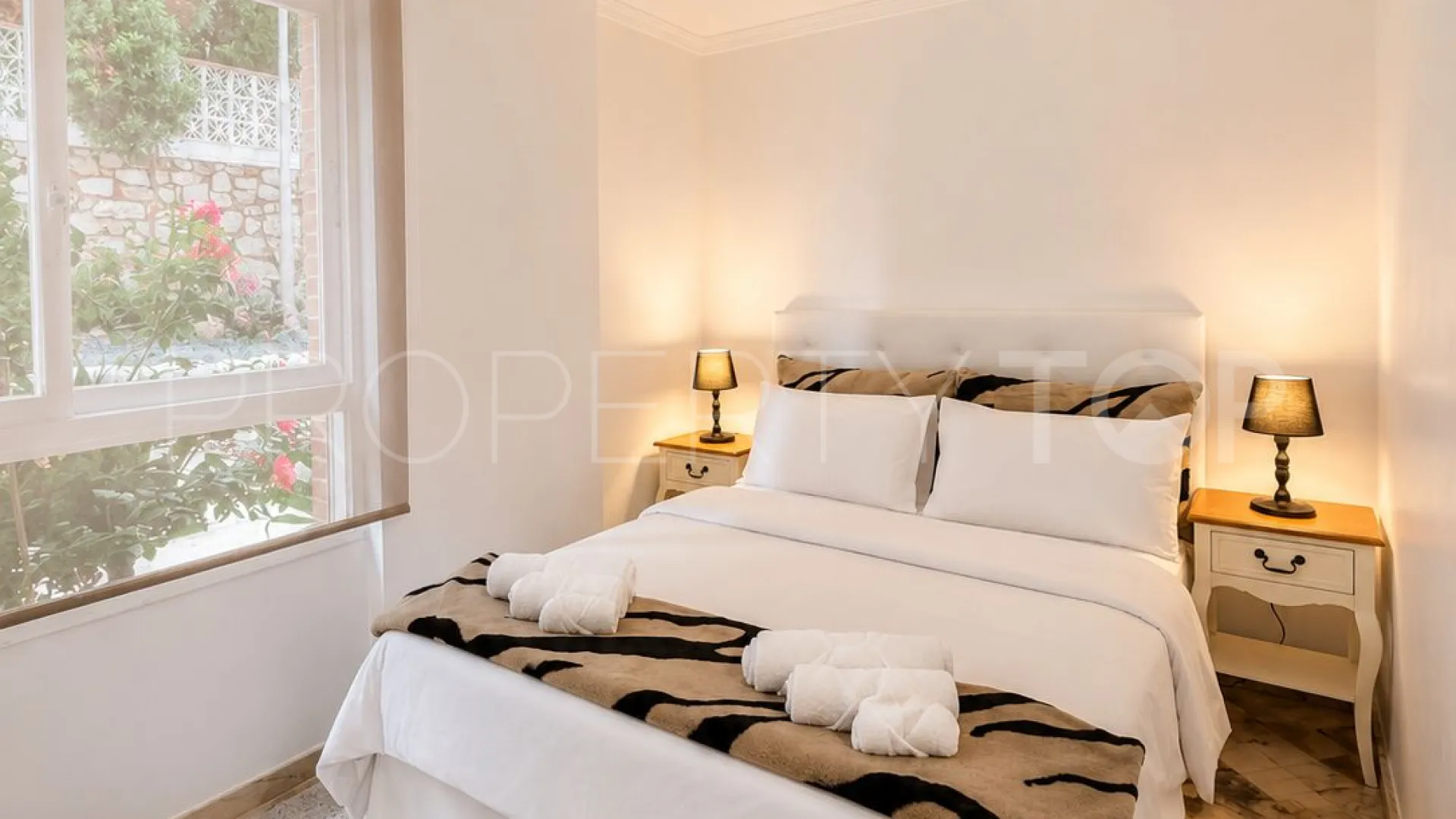 Villa with 8 bedrooms for sale in El Paraiso