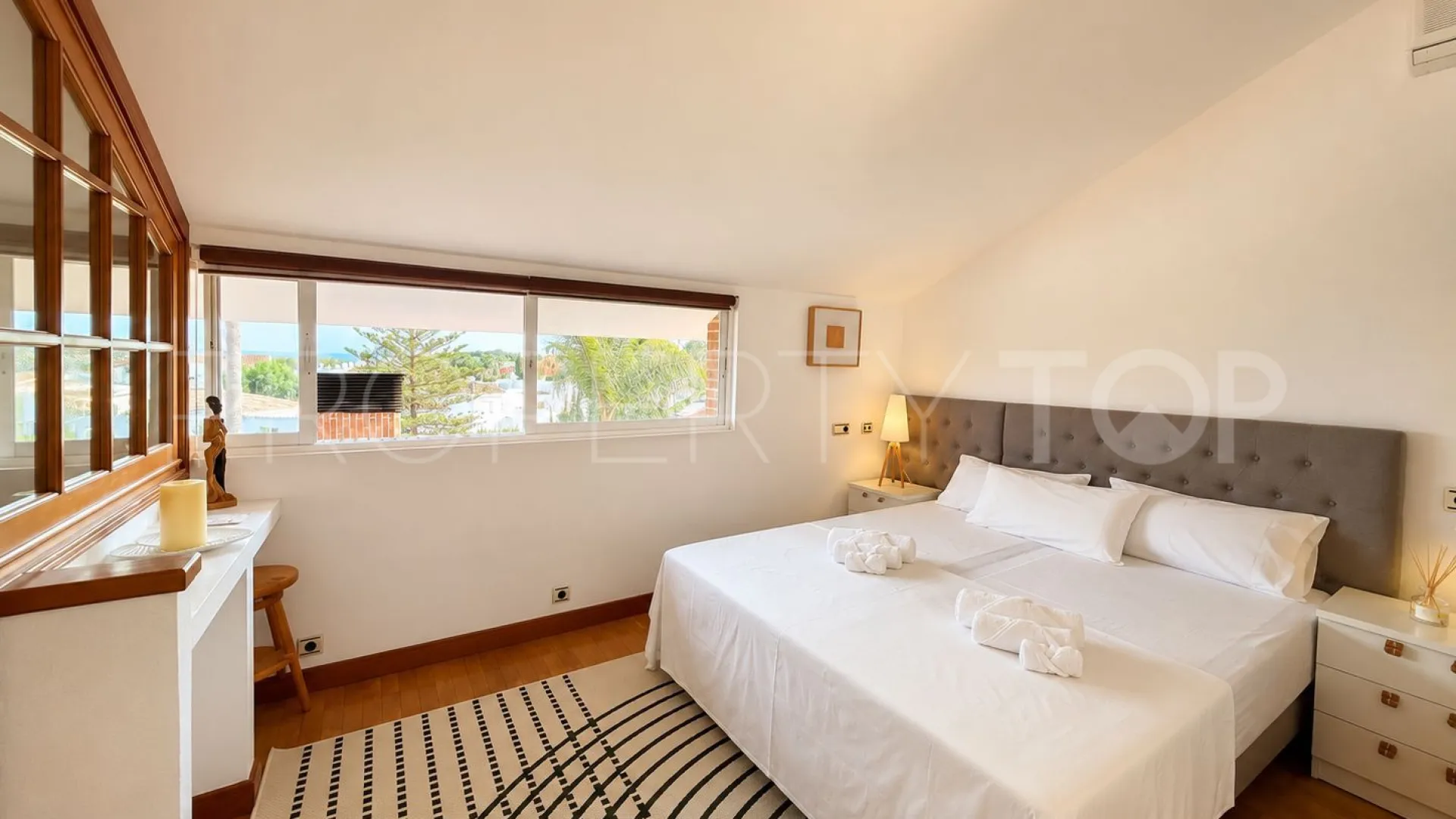 Villa with 8 bedrooms for sale in El Paraiso