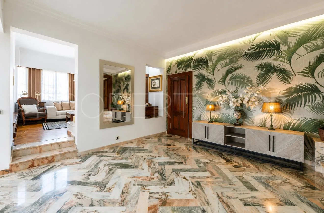 Villa with 8 bedrooms for sale in El Paraiso