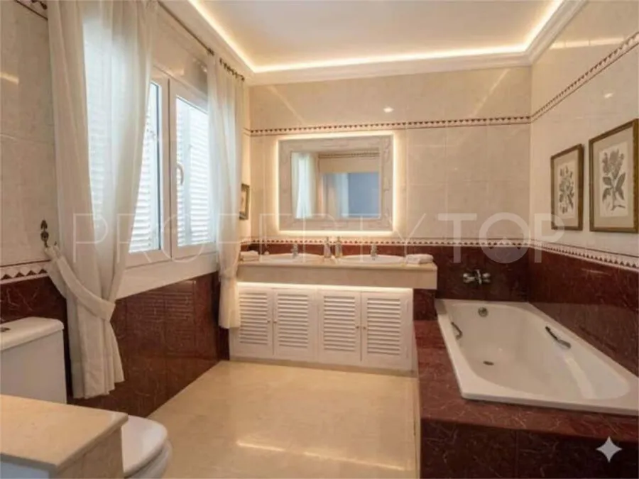 Las Brisas 4 bedrooms town house for sale
