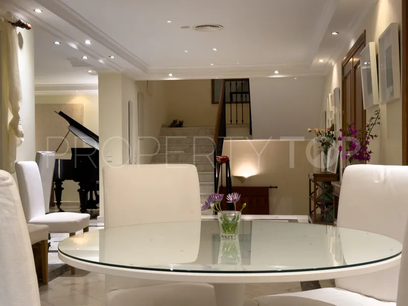 6 bedrooms villa for sale in El Rosario