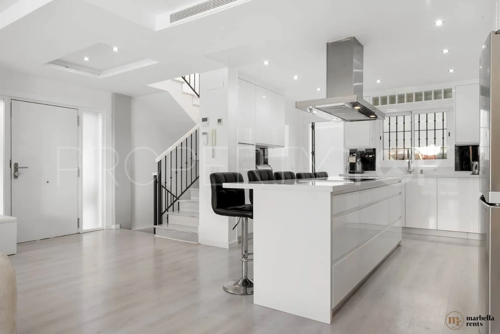 6 bedrooms semi detached house in Artola for sale