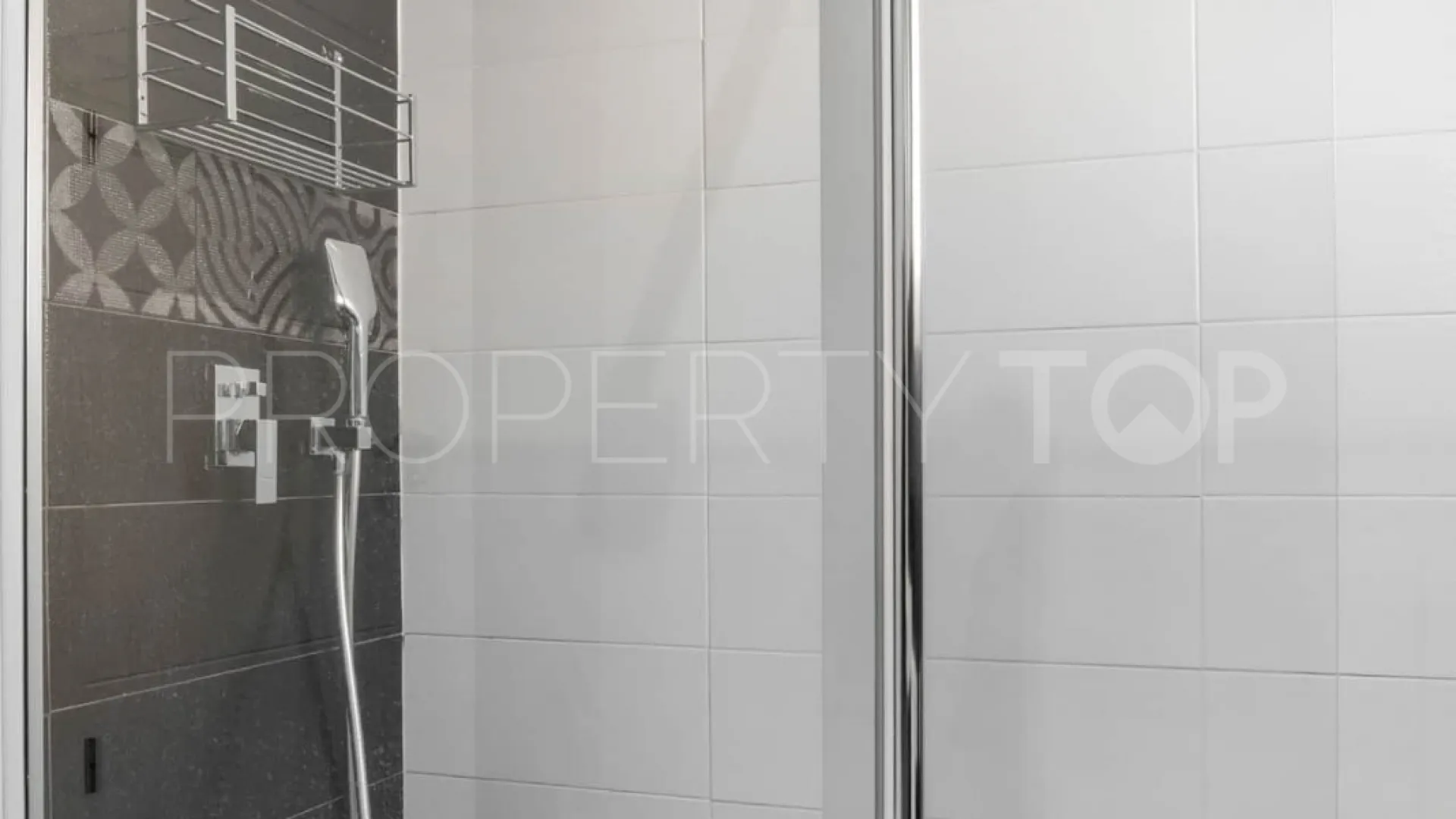 6 bedrooms semi detached house in Artola for sale