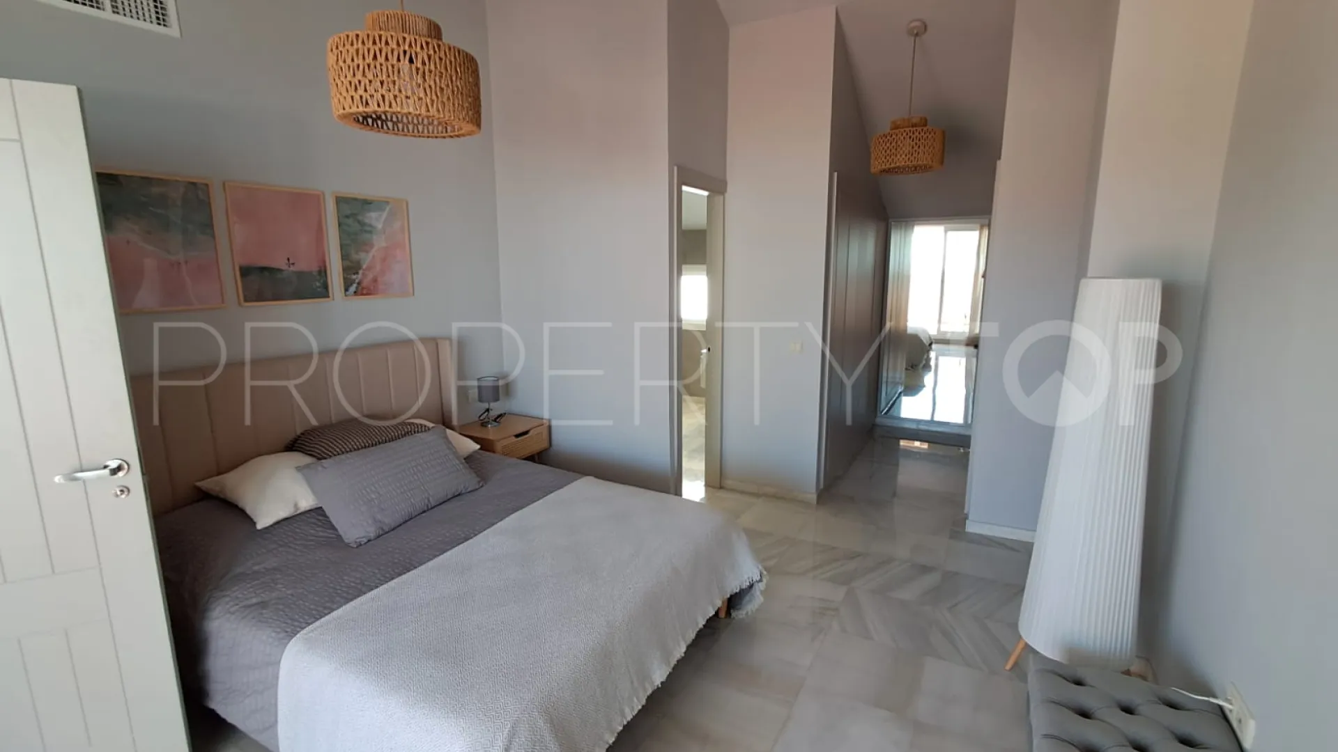 3 bedrooms town house for sale in Benamara