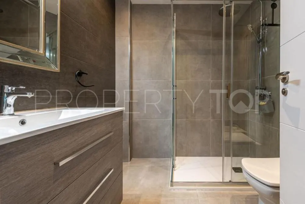 For sale penthouse in Los Arqueros with 2 bedrooms