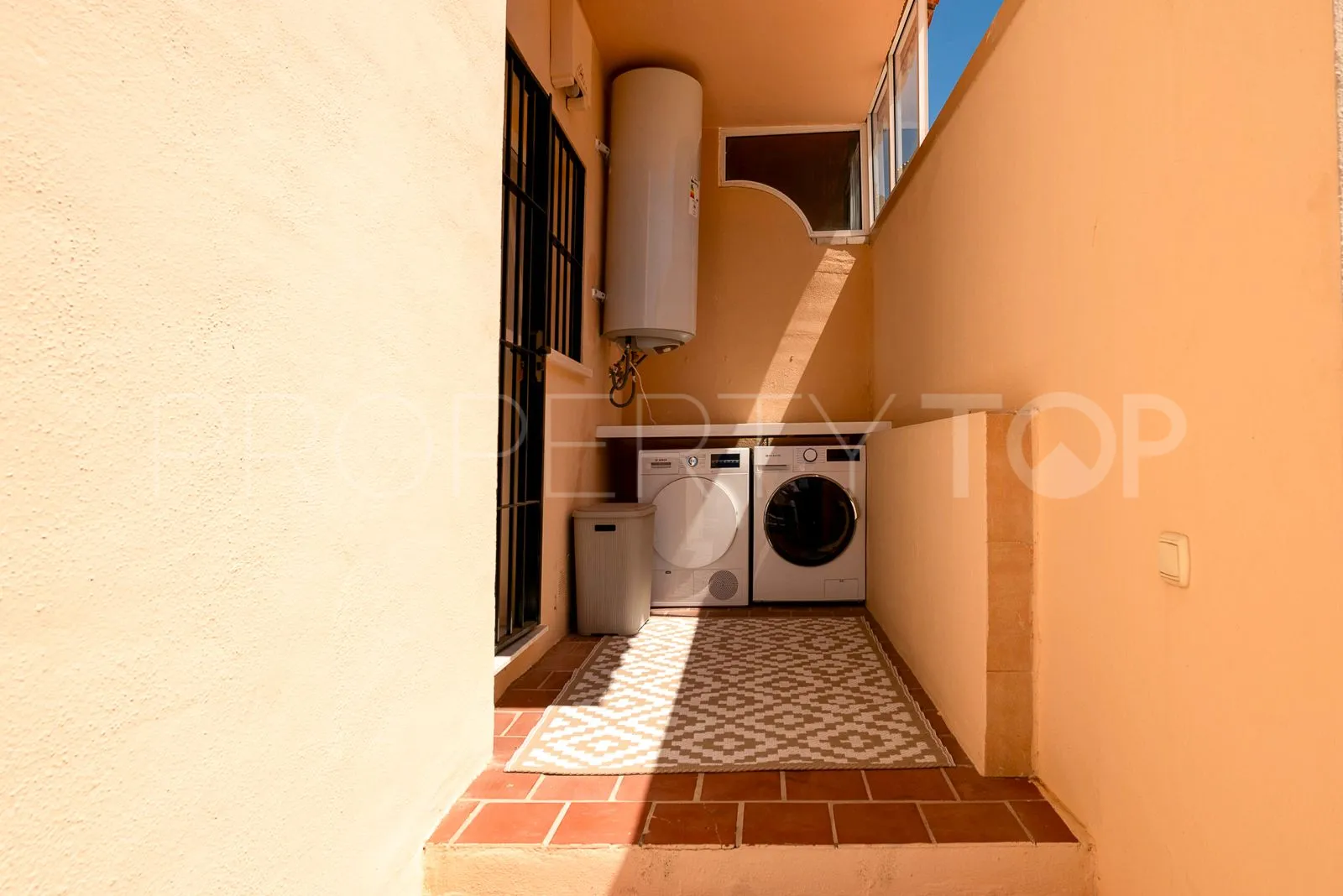 Semi detached house with 4 bedrooms for sale in Marbella East