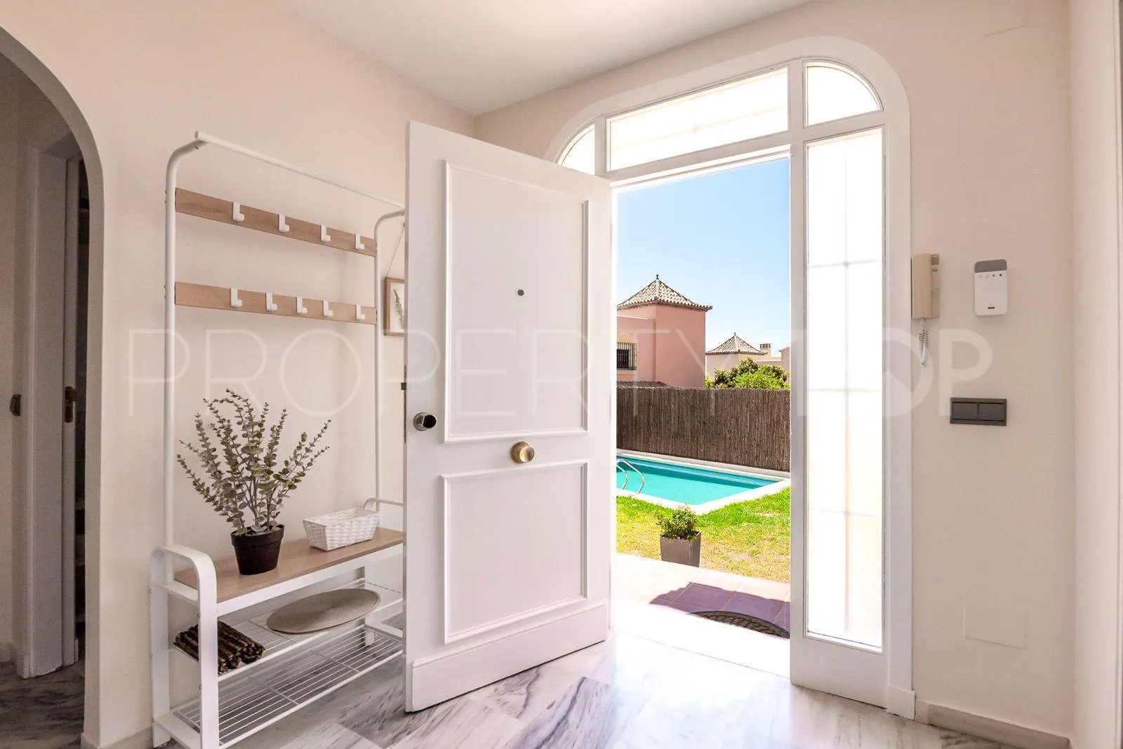 Semi detached house with 4 bedrooms for sale in Marbella East