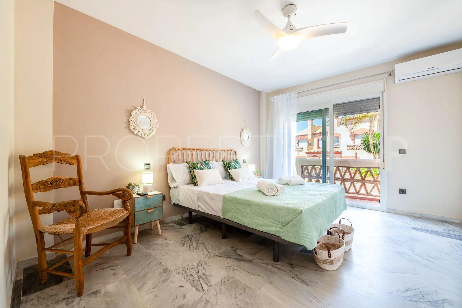 Semi detached house with 4 bedrooms for sale in Marbella East