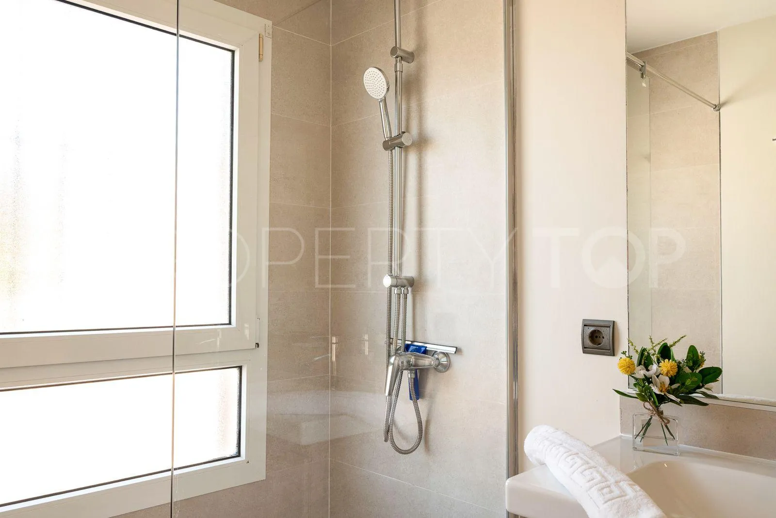 Semi detached house with 4 bedrooms for sale in Marbella East