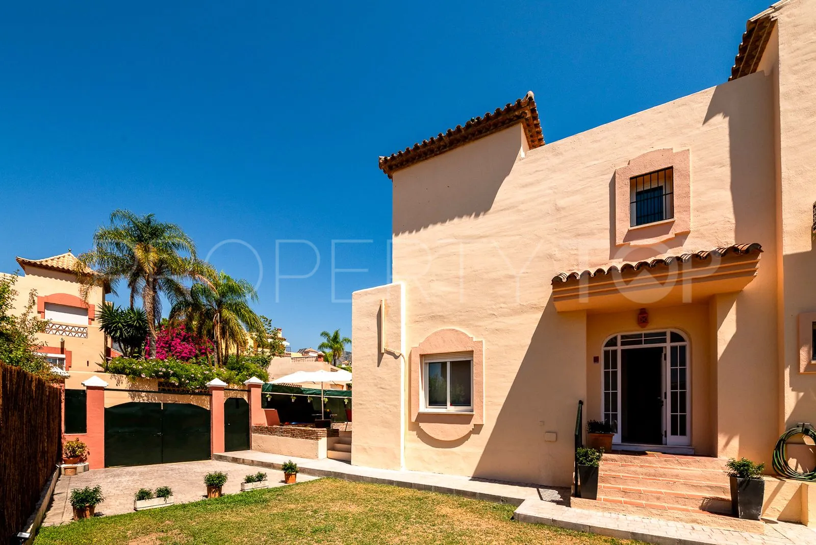 Semi detached house with 4 bedrooms for sale in Marbella East