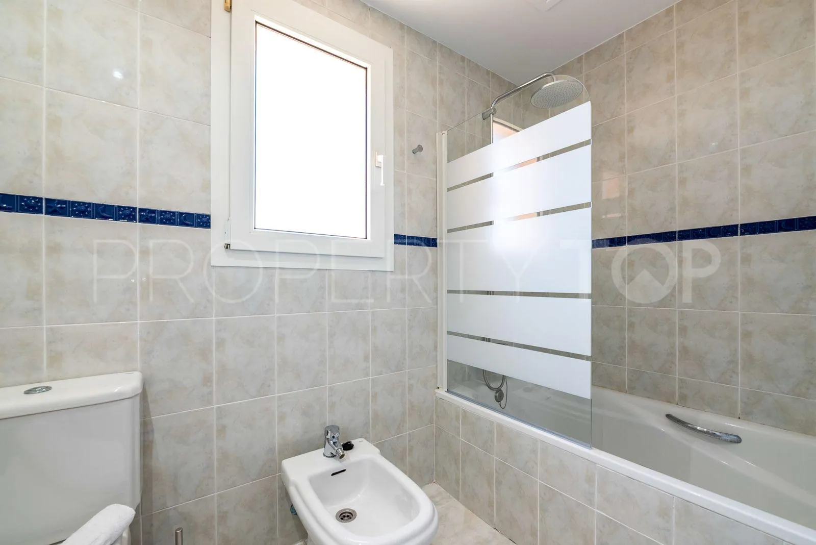 Semi detached house with 4 bedrooms for sale in Marbella East