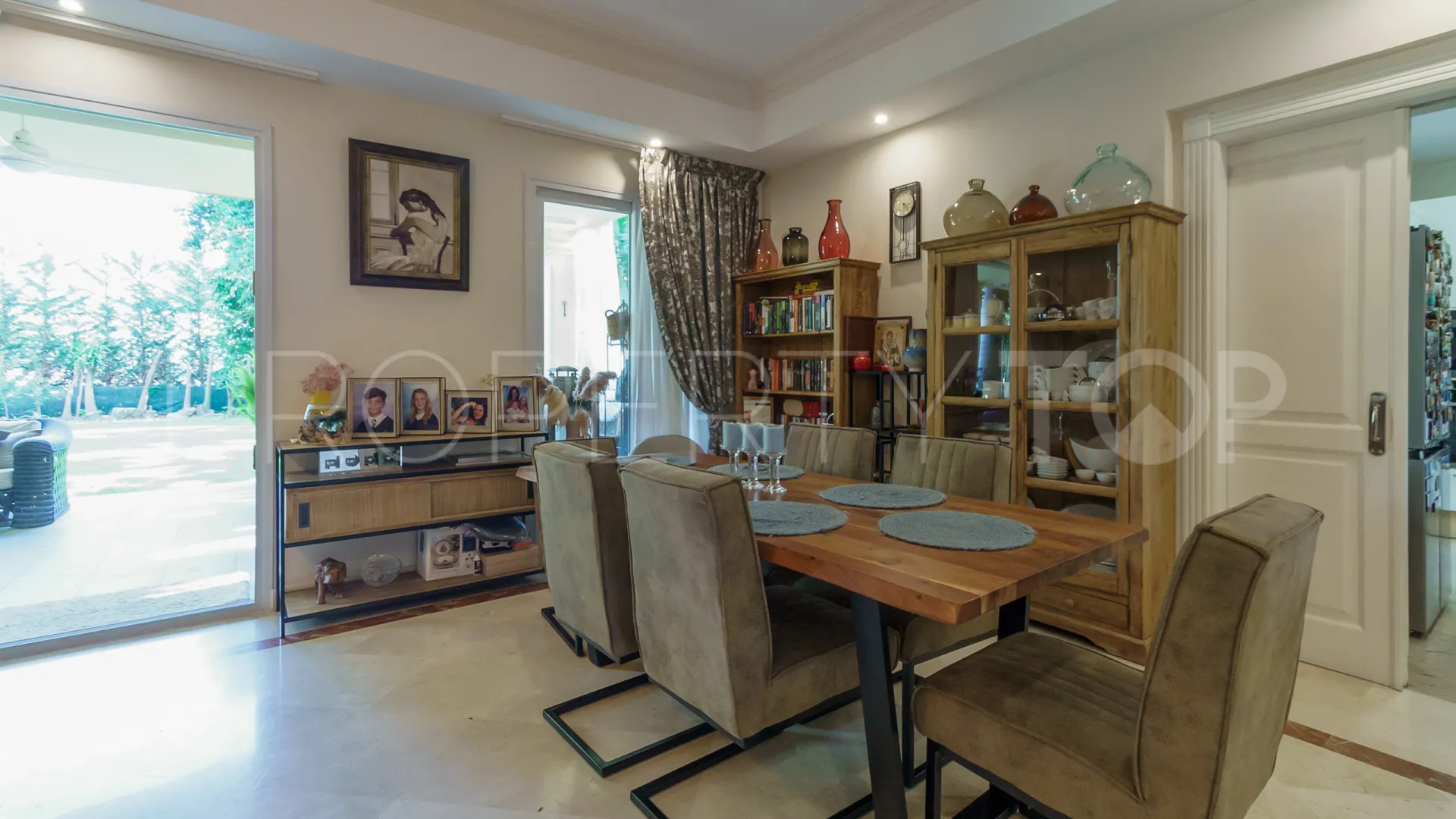 5 bedrooms Las Brisas villa for sale