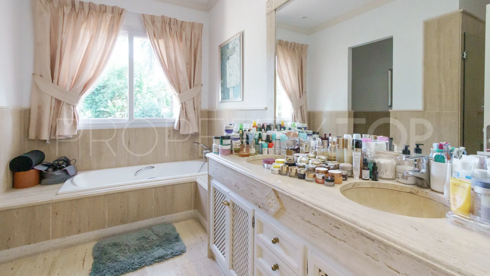 5 bedrooms Las Brisas villa for sale