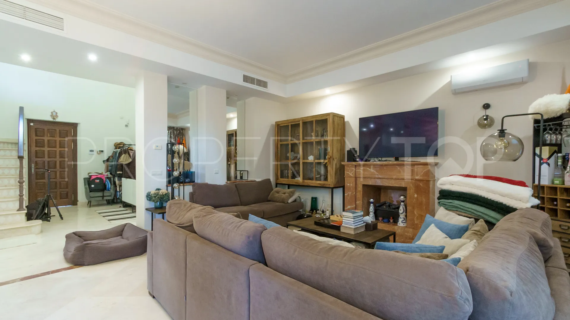 5 bedrooms Las Brisas villa for sale