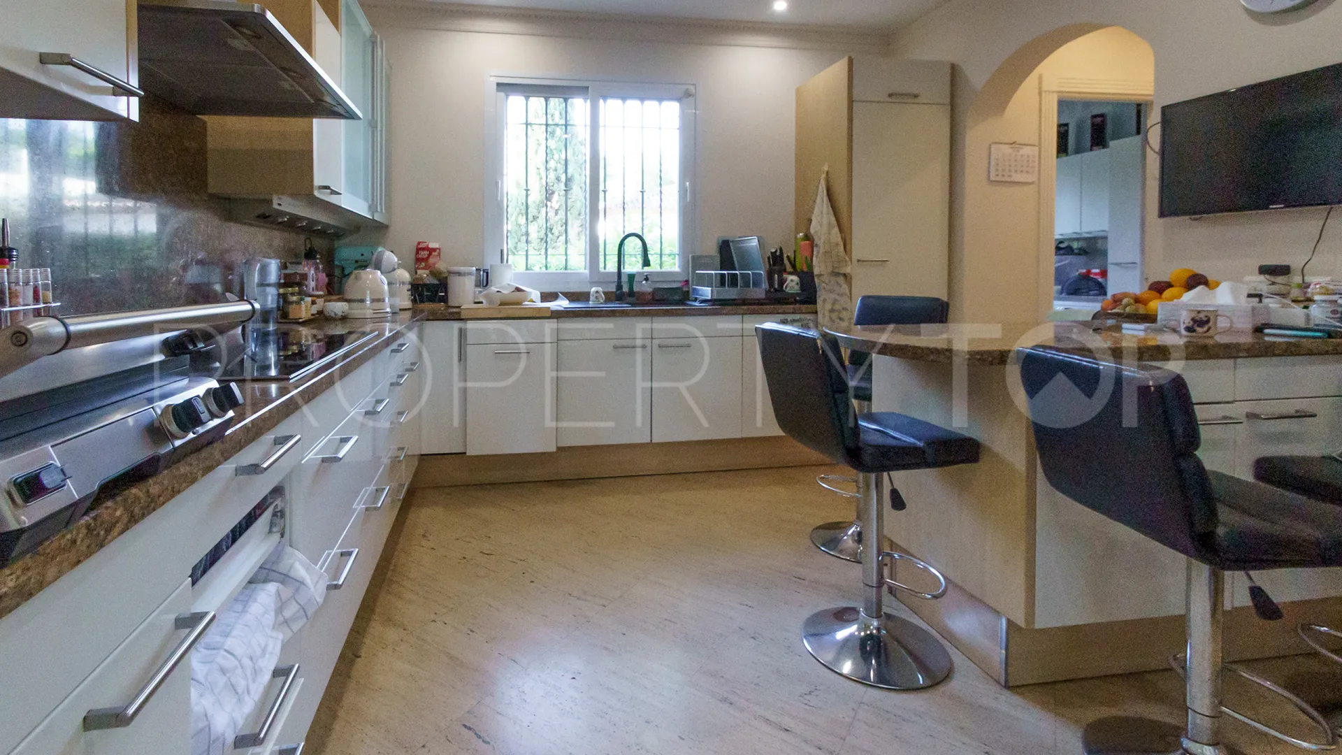 5 bedrooms Las Brisas villa for sale