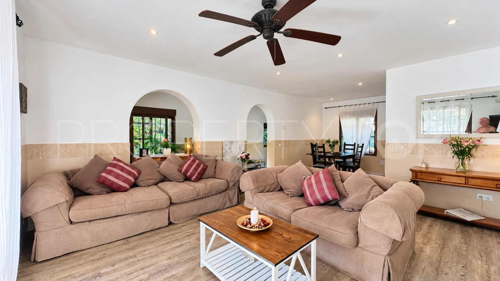 Comprar casa en El Chaparral de 3 dormitorios
