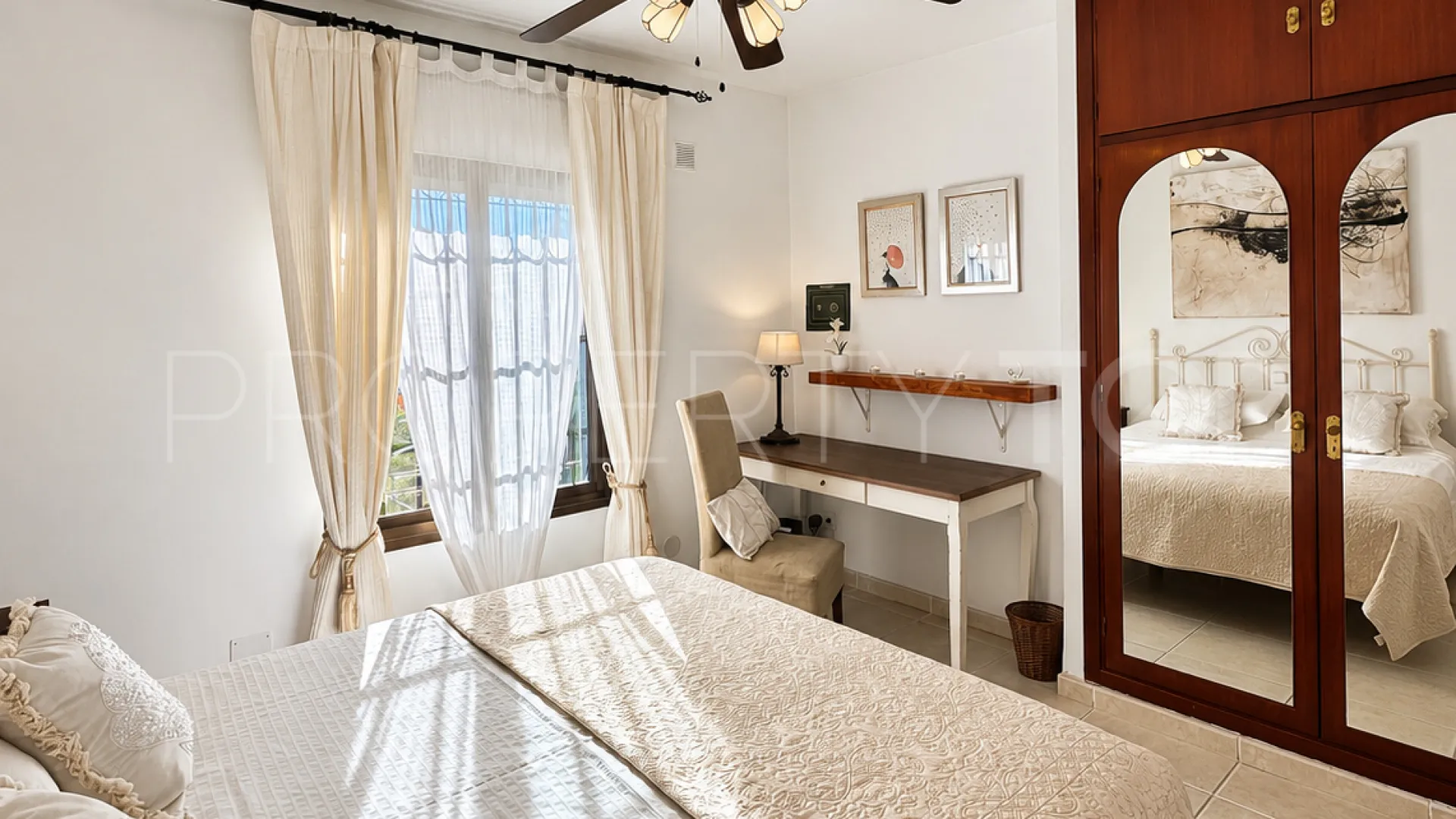 Comprar casa en El Chaparral de 3 dormitorios