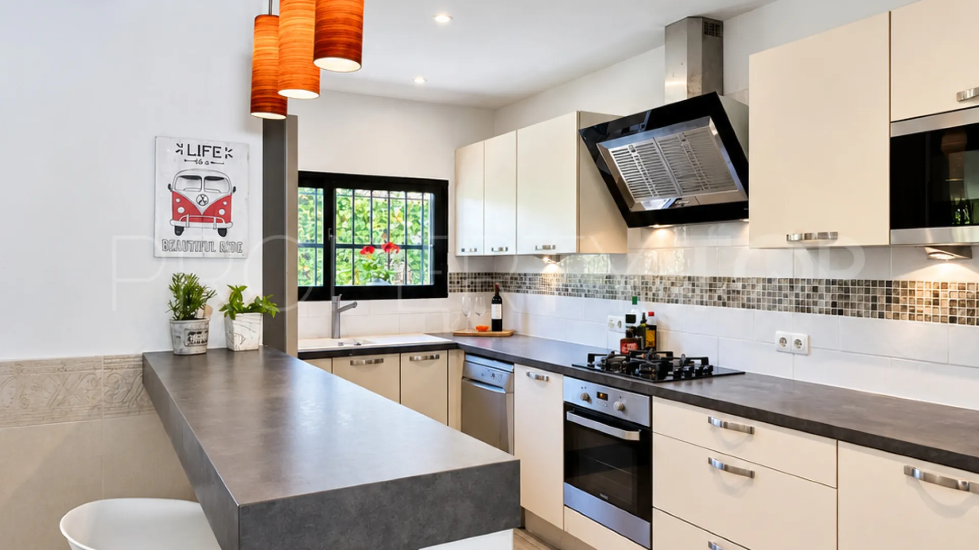 Comprar casa en El Chaparral de 3 dormitorios