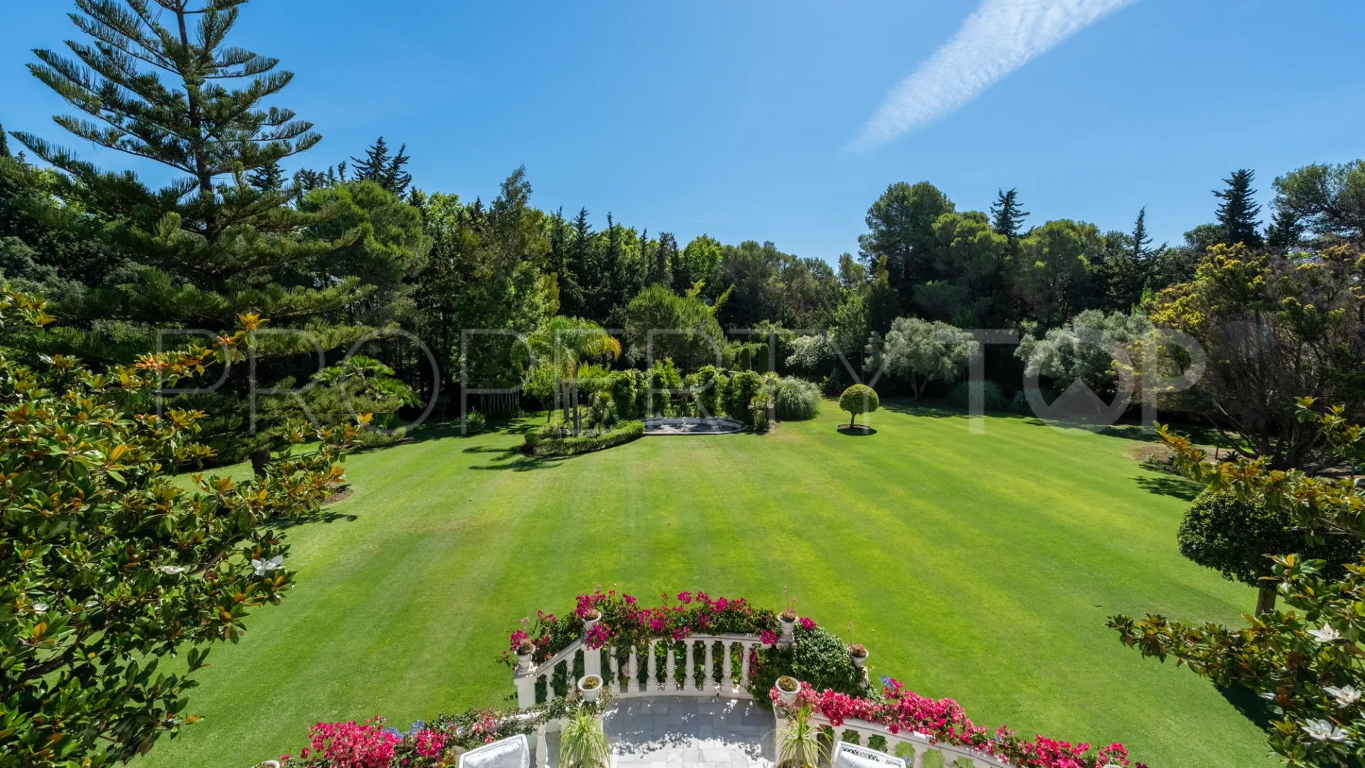 Villa en venta de 5 dormitorios en Sotogrande Alto