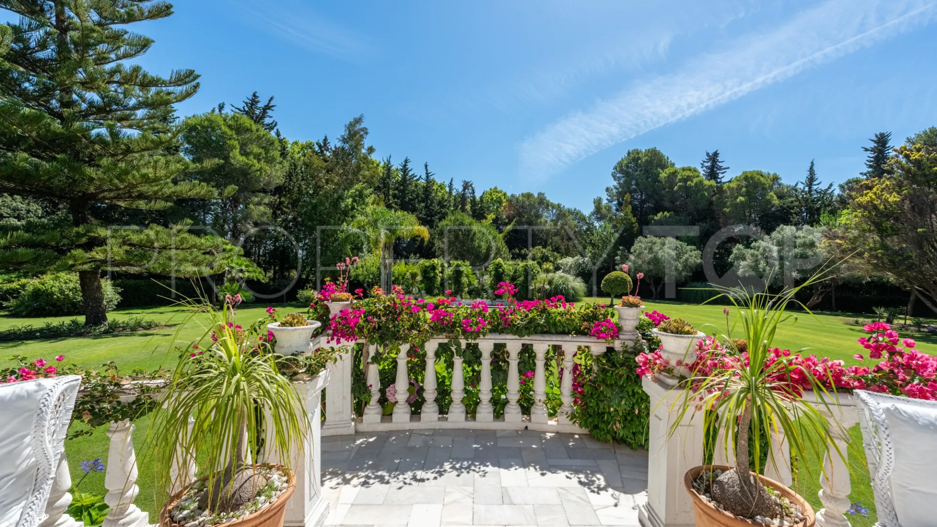 Villa en venta de 5 dormitorios en Sotogrande Alto