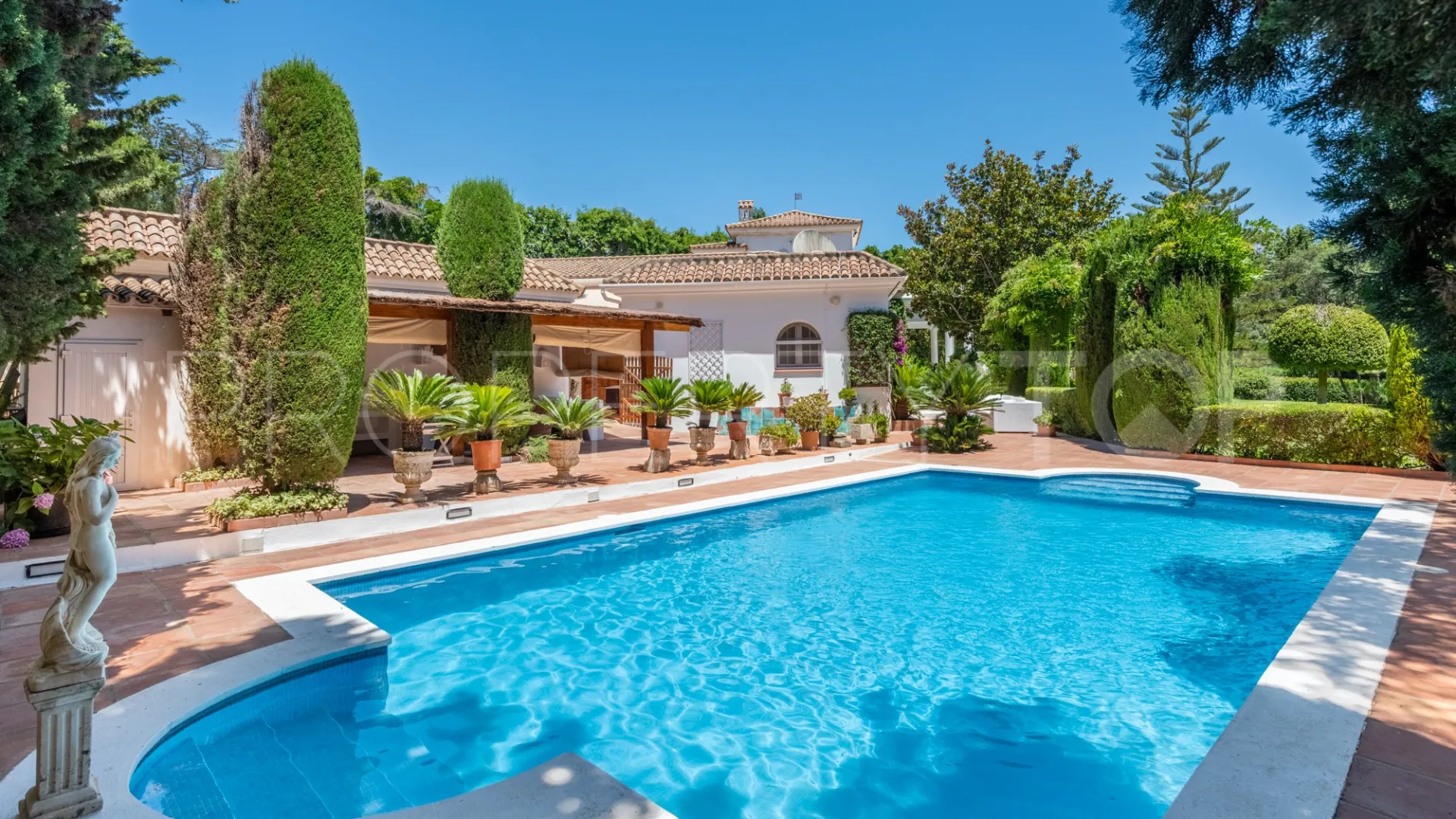 Villa en venta de 5 dormitorios en Sotogrande Alto