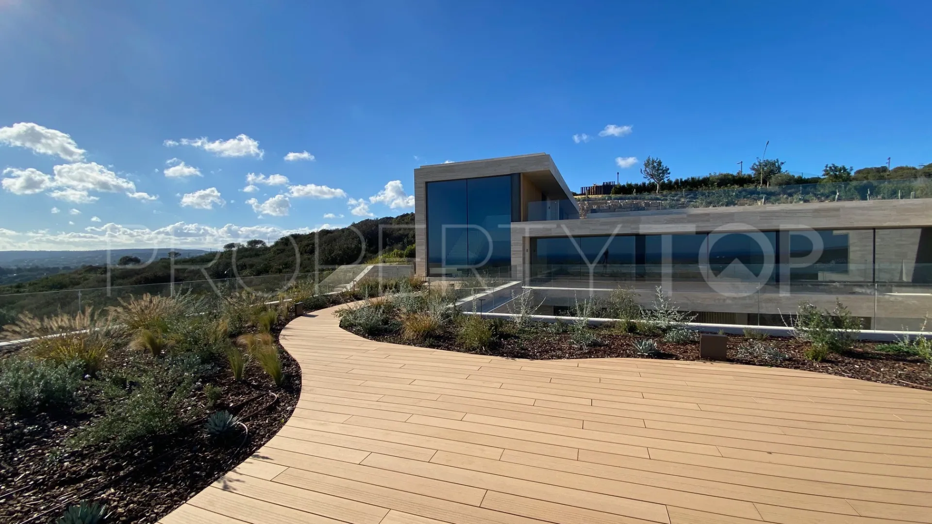 For sale villa in La Reserva