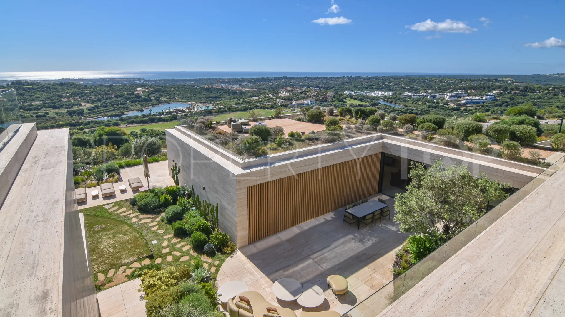 For sale villa in La Reserva