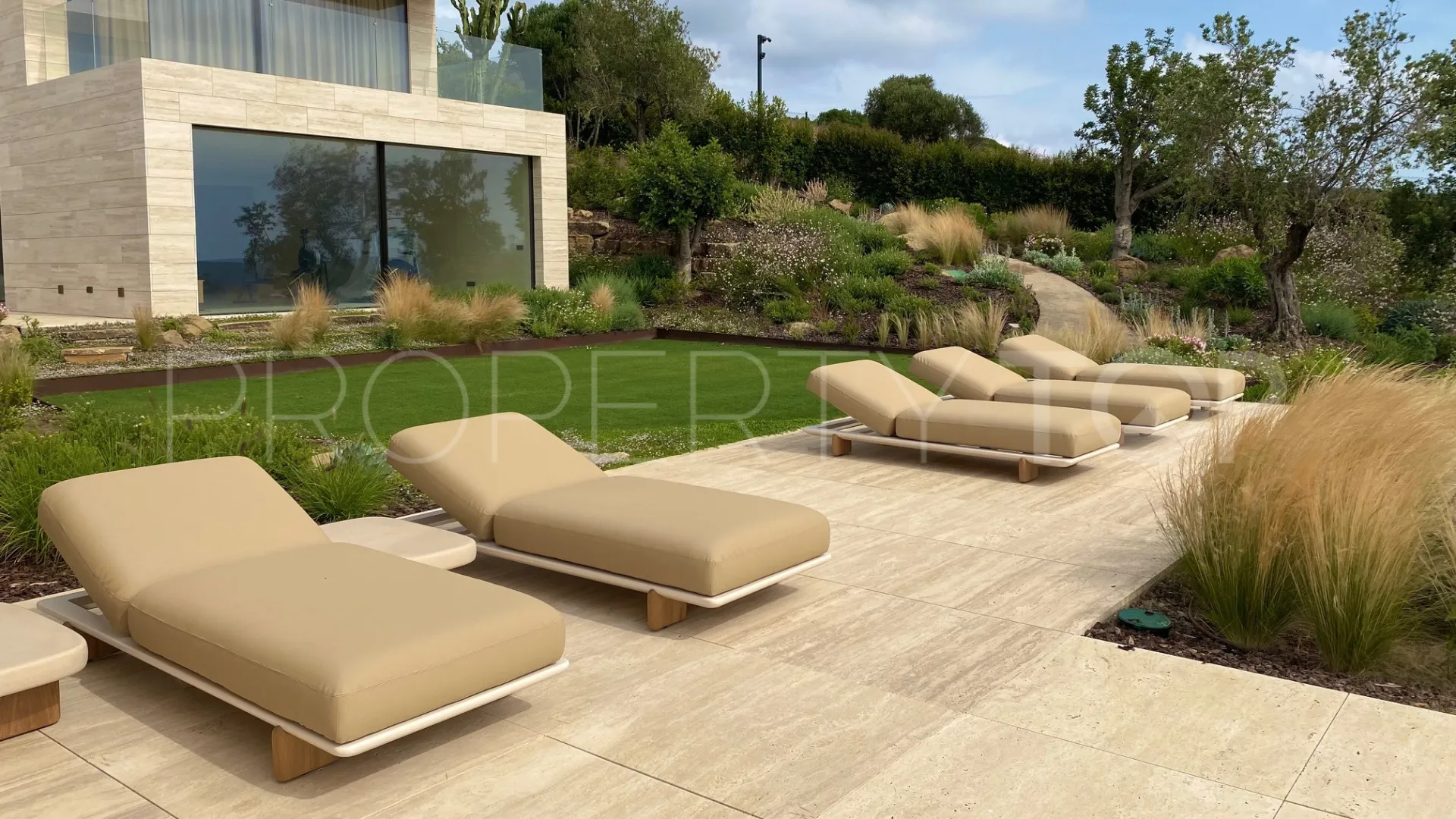 For sale villa in La Reserva