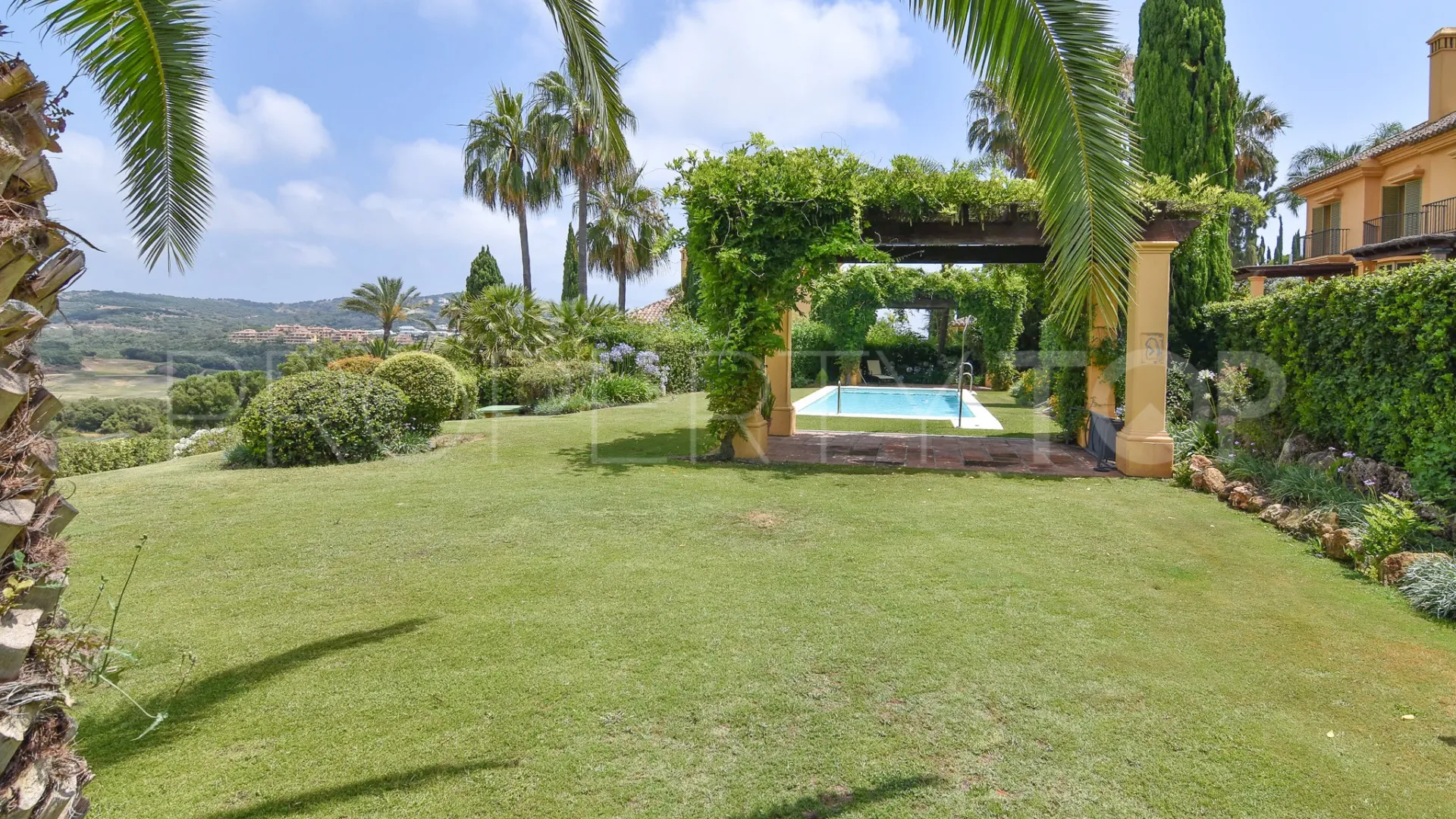 Pareado con 3 dormitorios en venta en Sotogrande Alto
