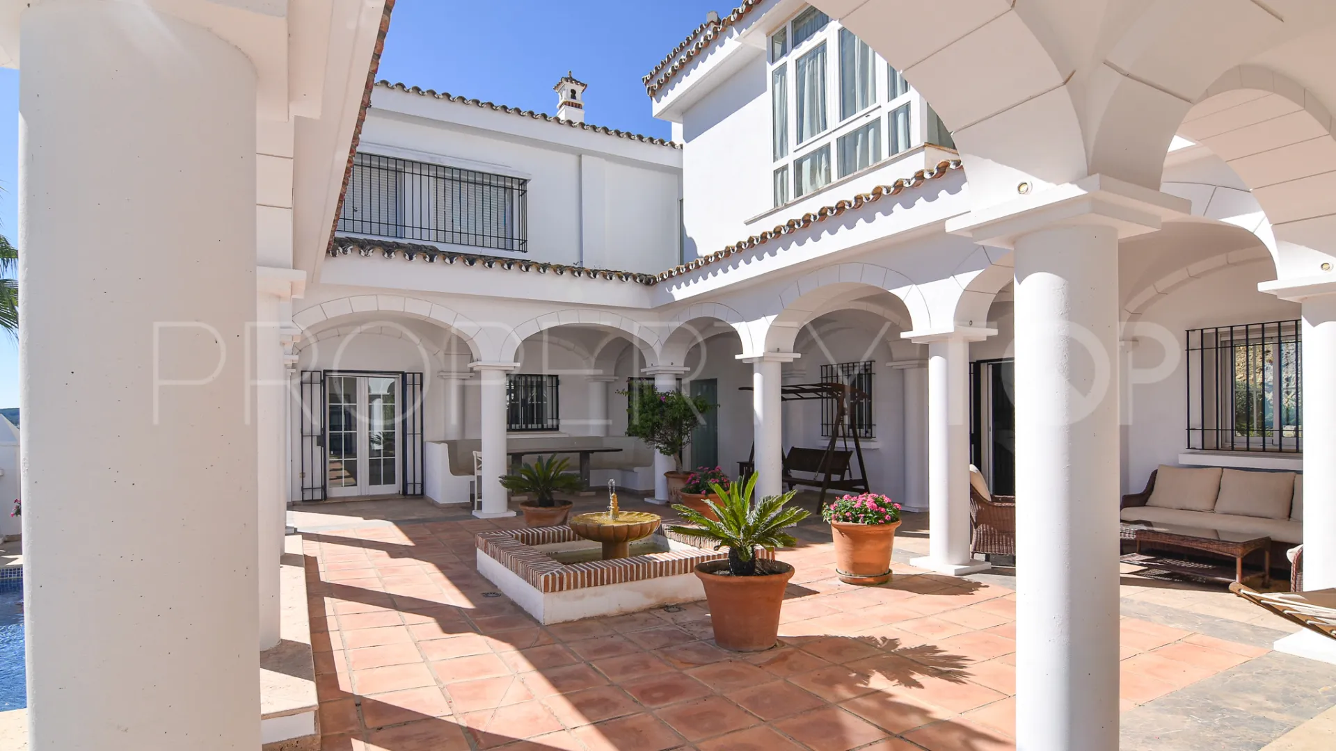 7 bedrooms villa for sale in La Reserva