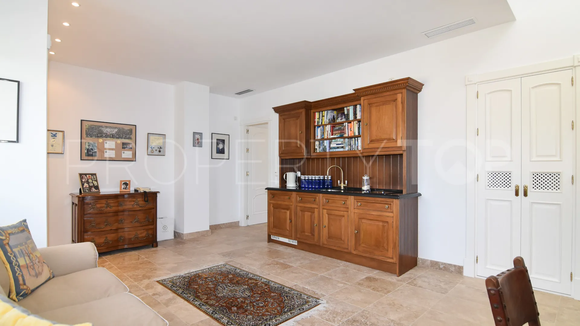 7 bedrooms villa for sale in La Reserva