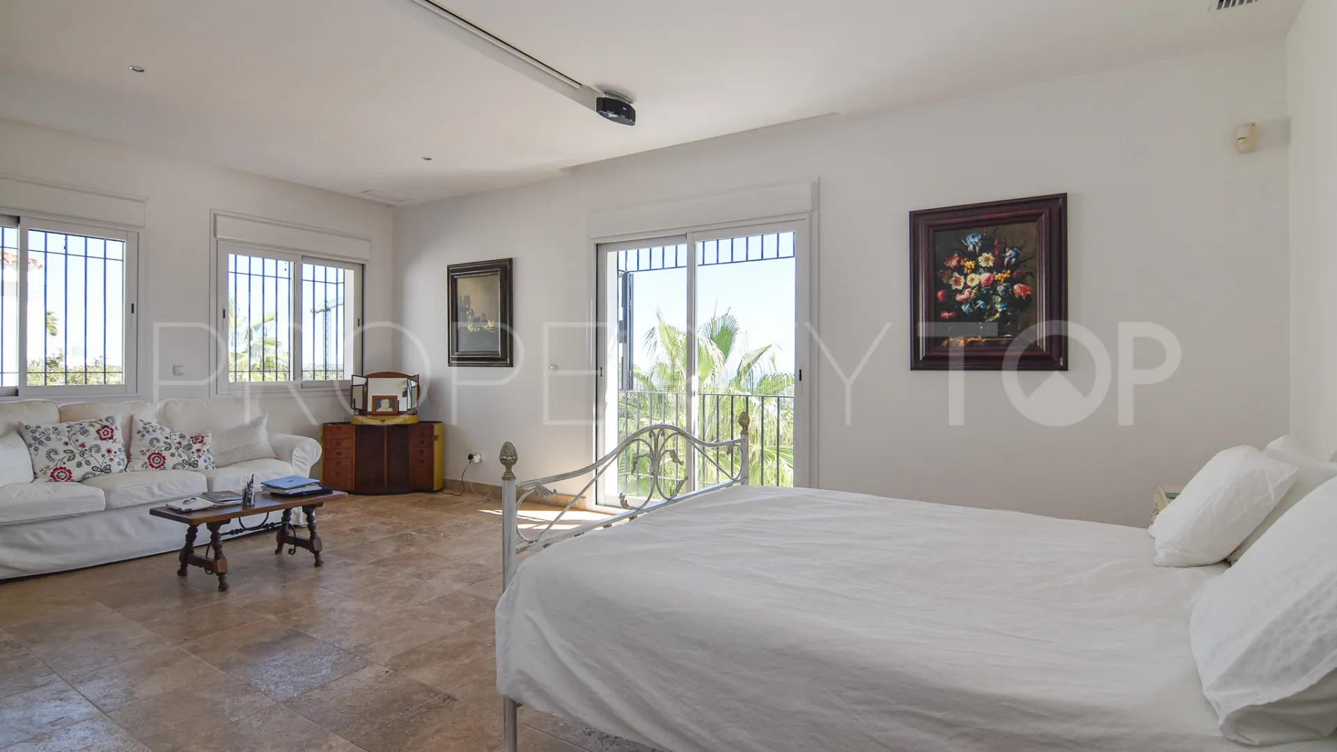 7 bedrooms villa for sale in La Reserva