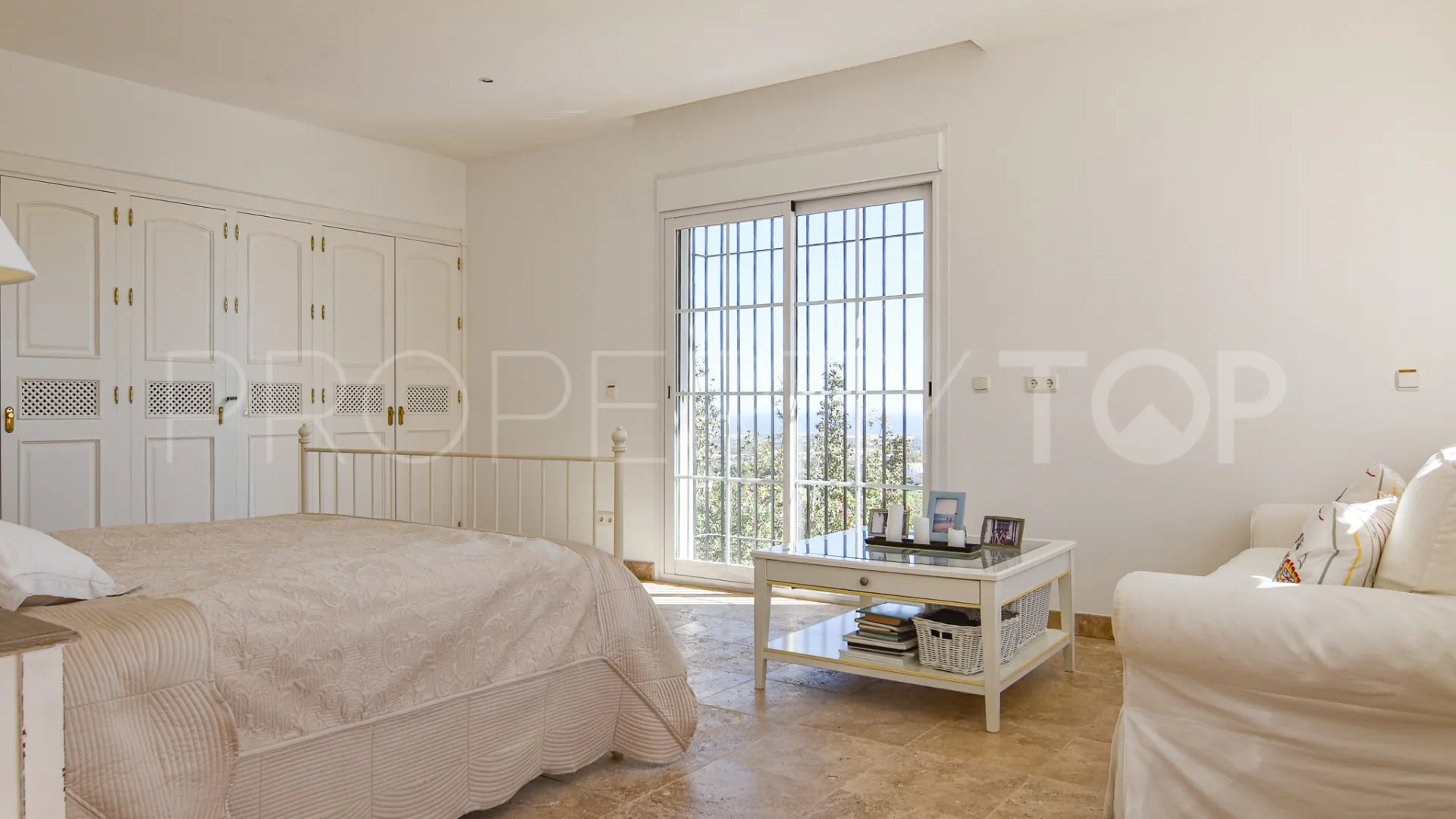 7 bedrooms villa for sale in La Reserva
