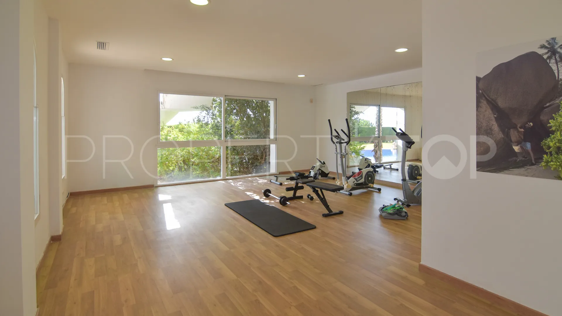 7 bedrooms villa for sale in La Reserva